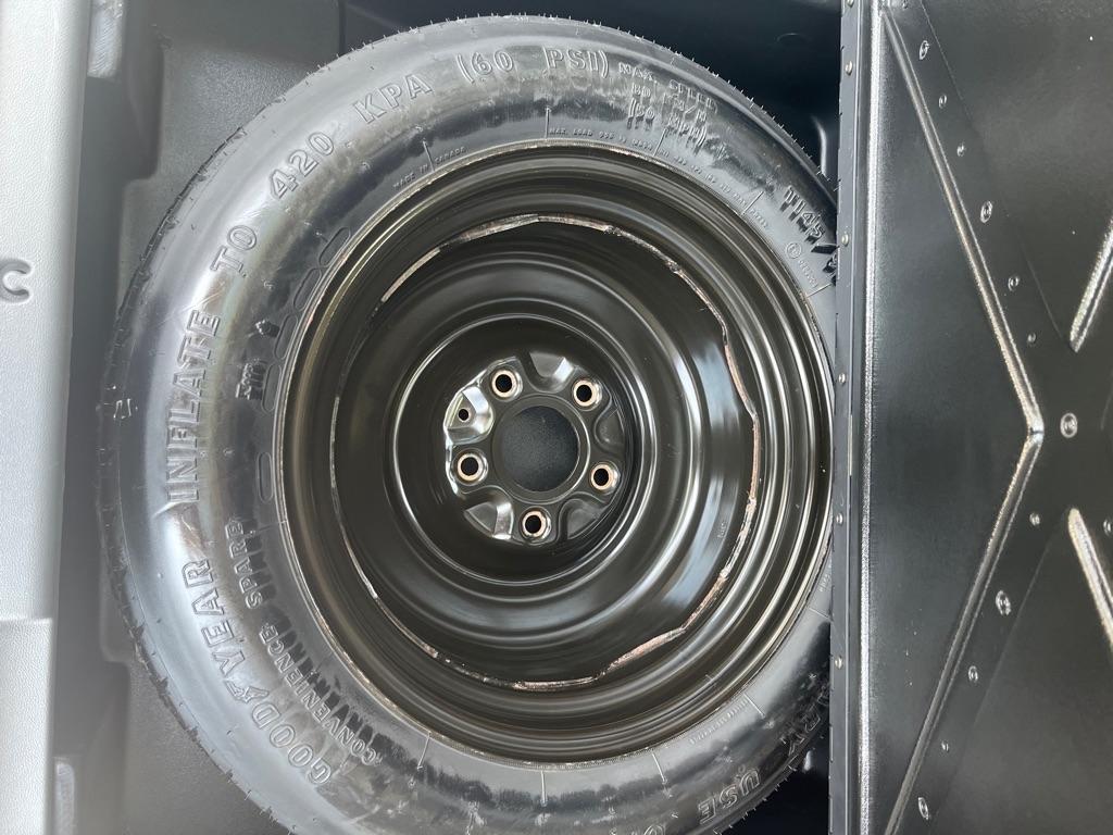 Chrysler Town & Country LX 2010