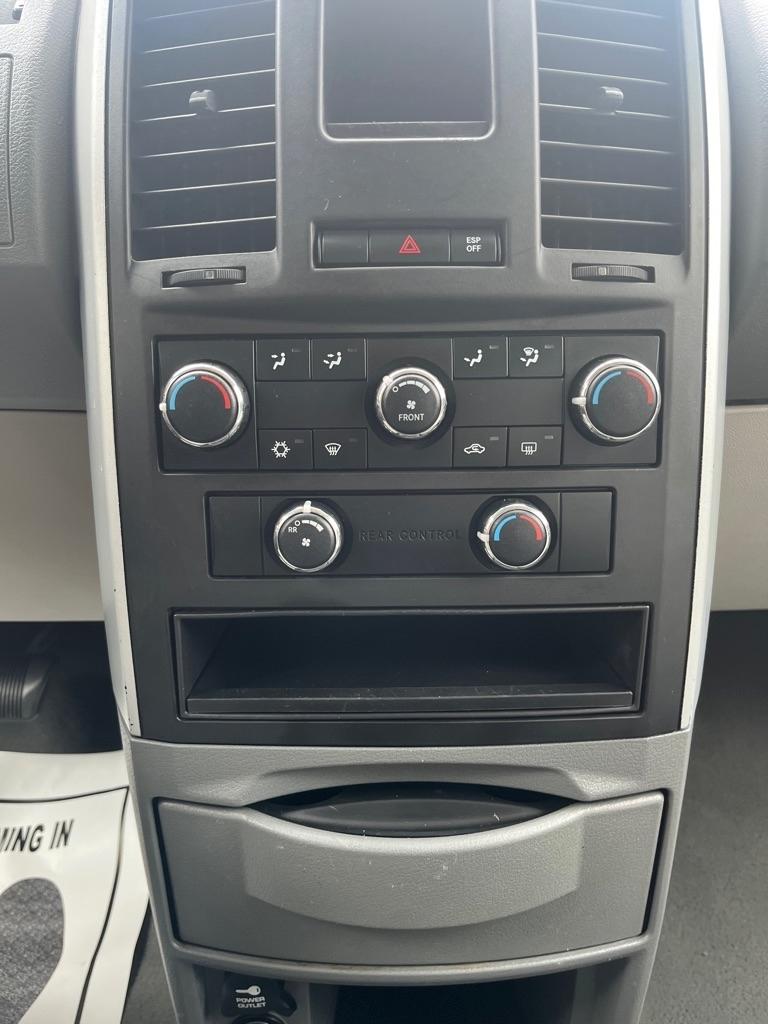 Dodge Grand Caravan SE 2010