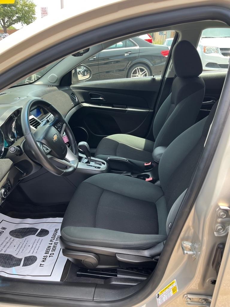Chevrolet Cruze 1LT 2011