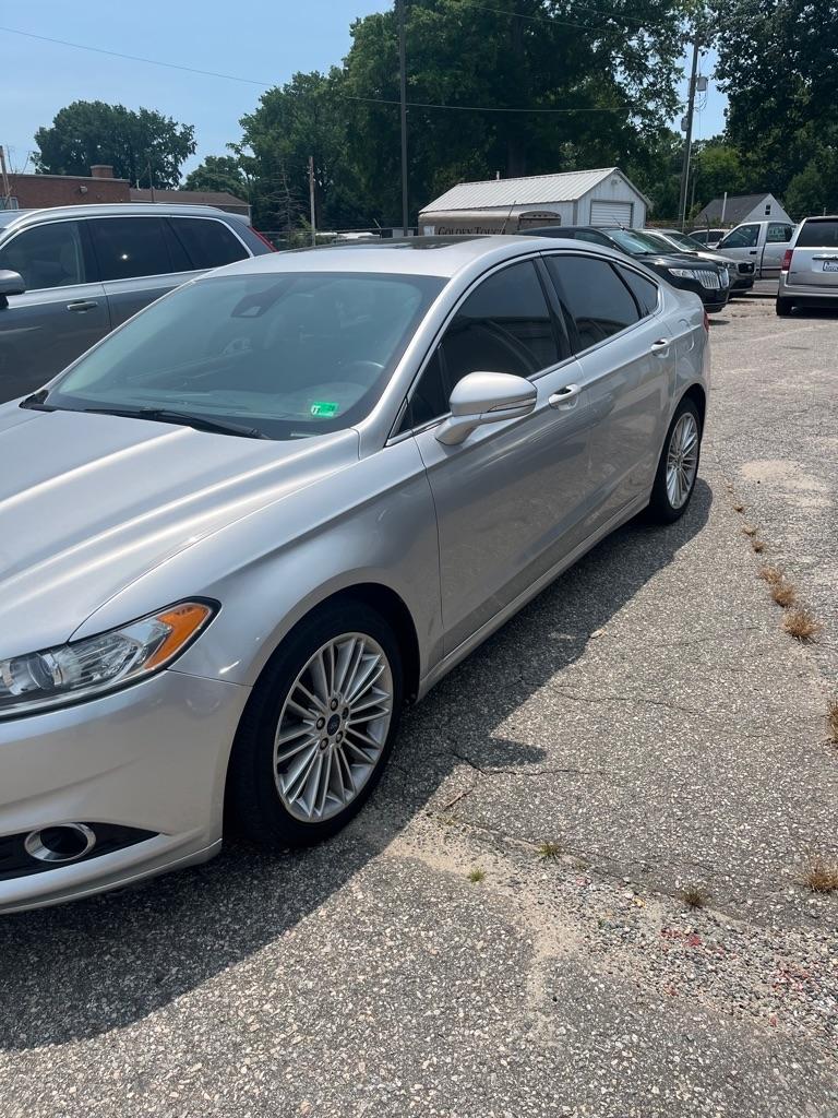 Ford Fusion SE 2014