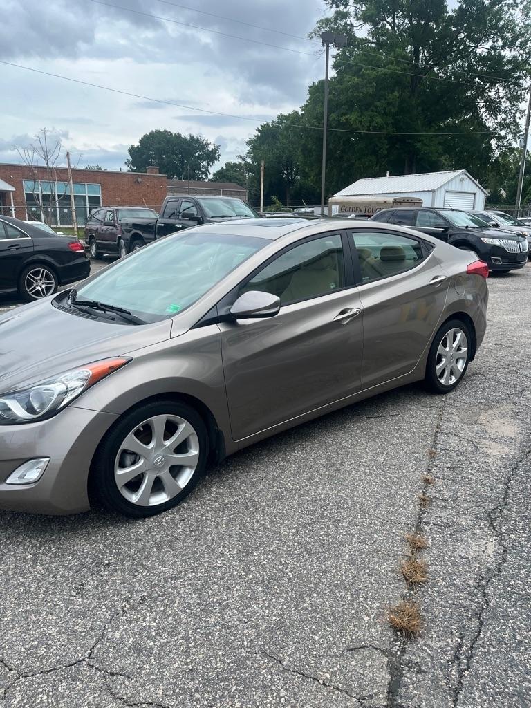 Hyundai Elantra Limited 2013