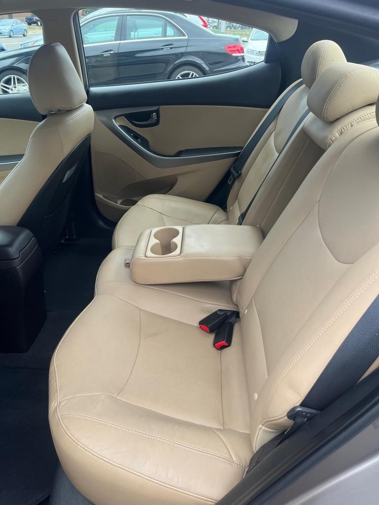 Hyundai Elantra Limited 2013