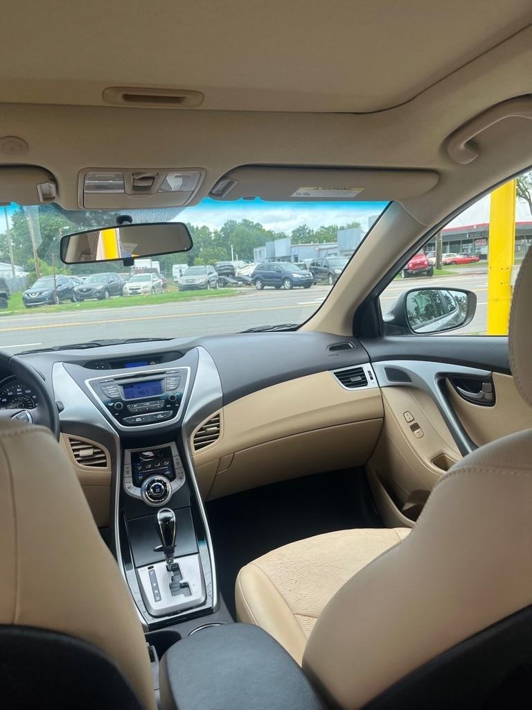 Hyundai Elantra Limited 2013