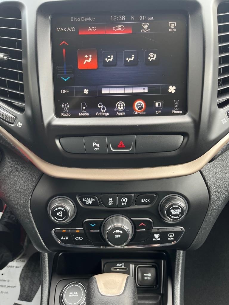 Jeep Cherokee Latitude 4WD 2016