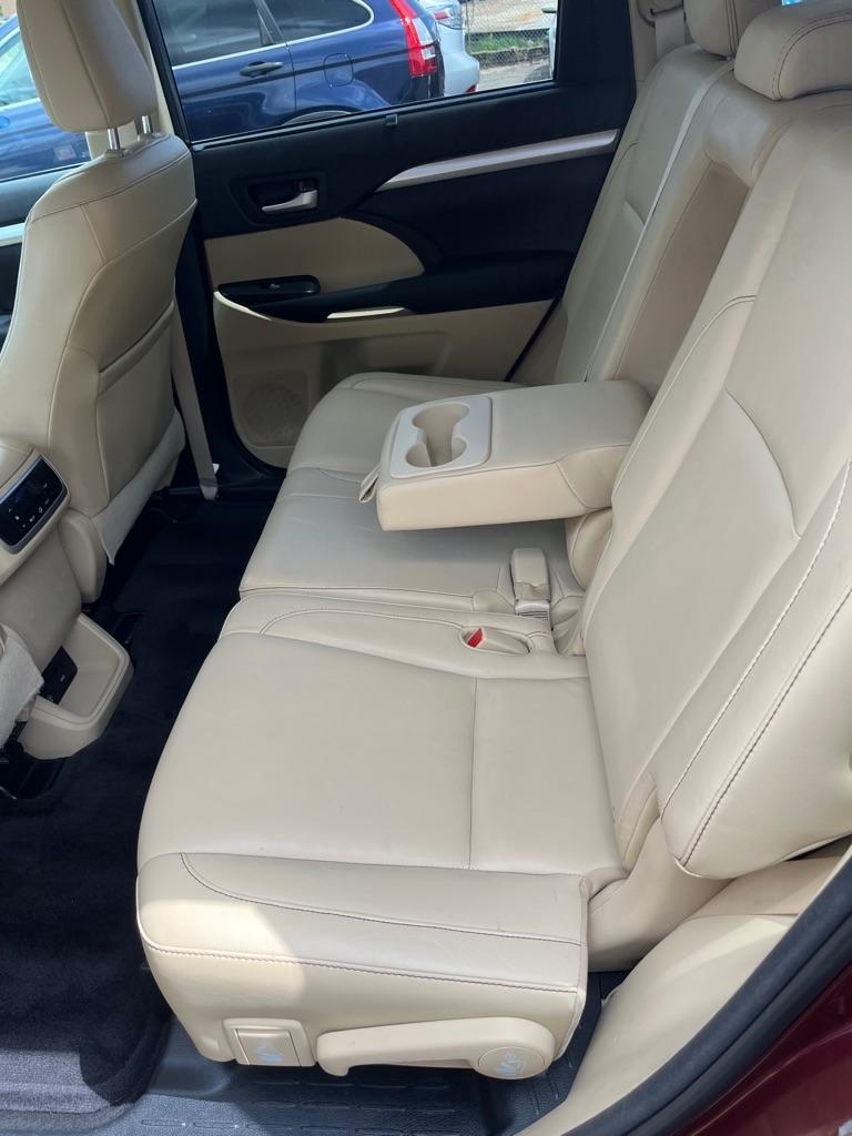 Toyota Highlander XLE AWD V6 2015
