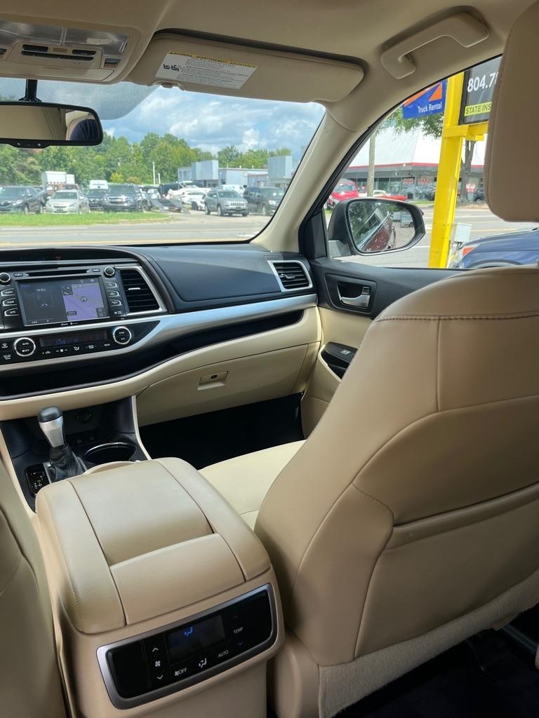Toyota Highlander XLE AWD V6 2015