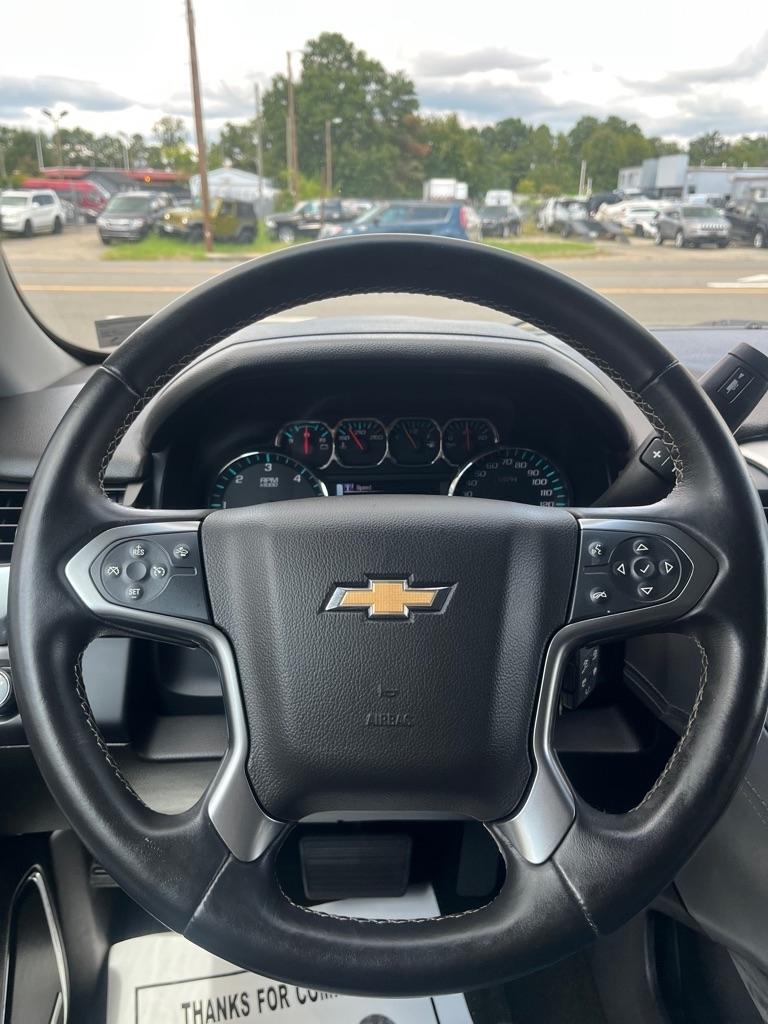Chevrolet Suburban LT 4WD 2016