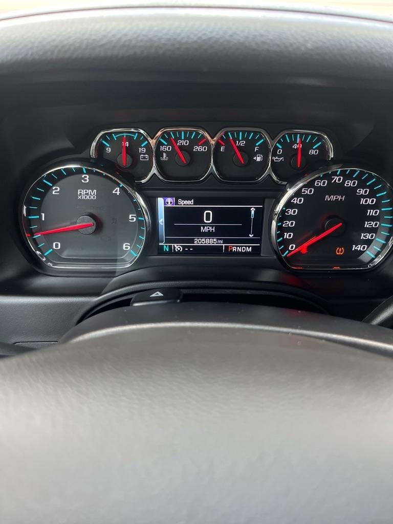 Chevrolet Suburban LT 4WD 2016