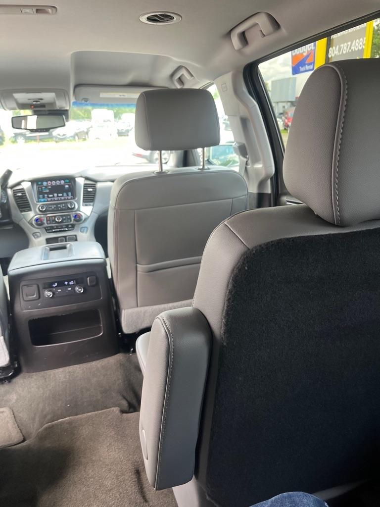 Chevrolet Suburban LT 4WD 2016