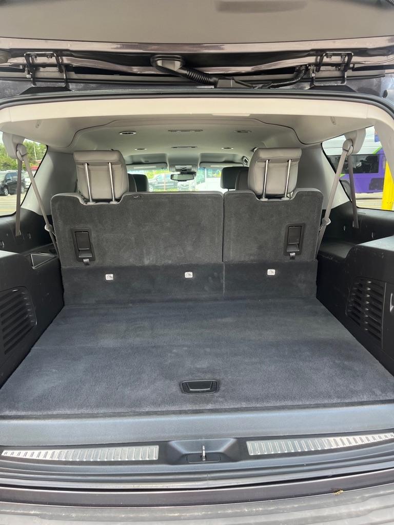 Chevrolet Suburban LT 4WD 2016