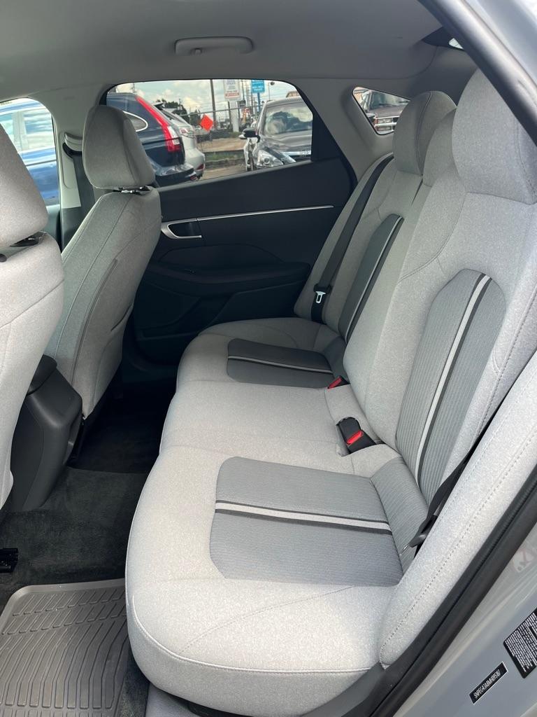 Hyundai Sonata SE 2021