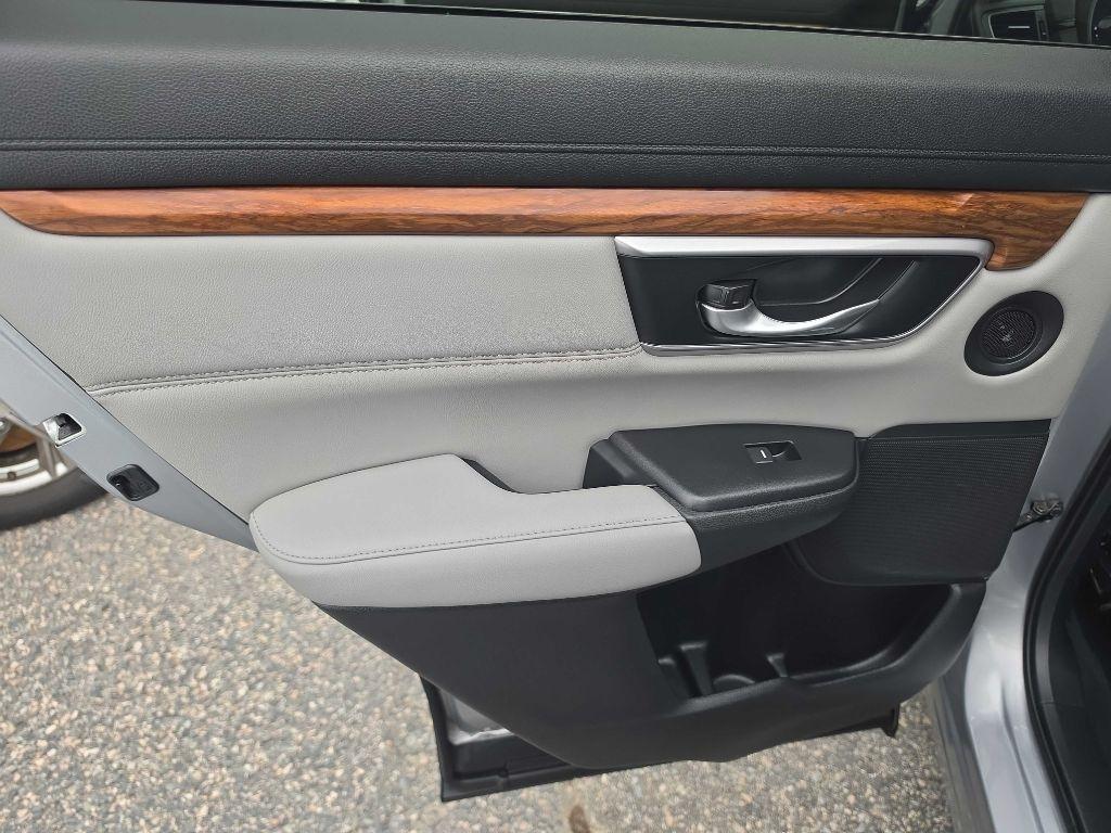 Honda CR-V Touring 2WD 2019