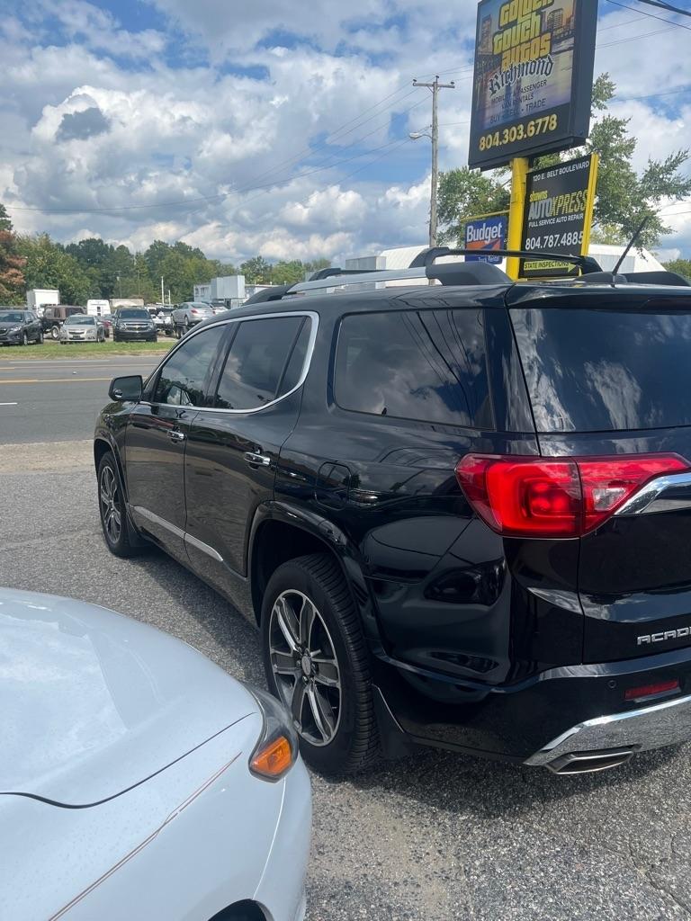 GMC Acadia Denali AWD 2017