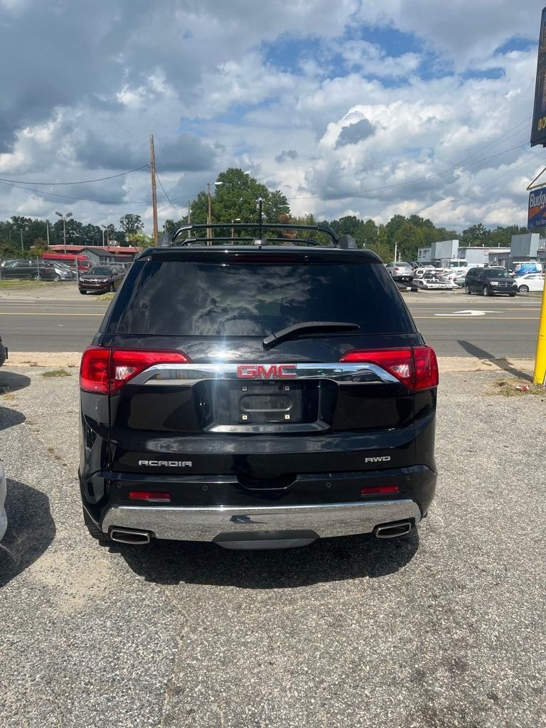 GMC Acadia Denali AWD 2017
