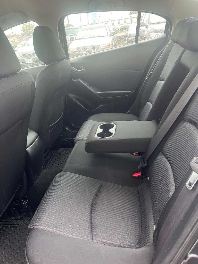Mazda MAZDA3 i Sport AT 4-Door 2016