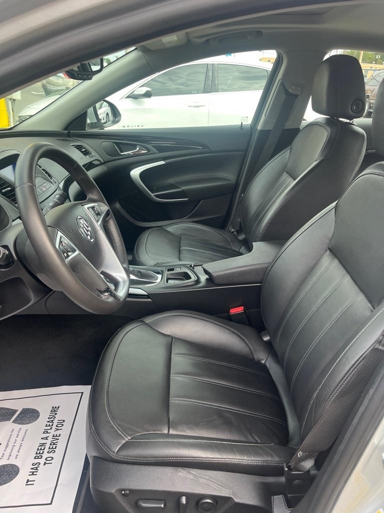 Buick Regal CXL - 2XL 2011