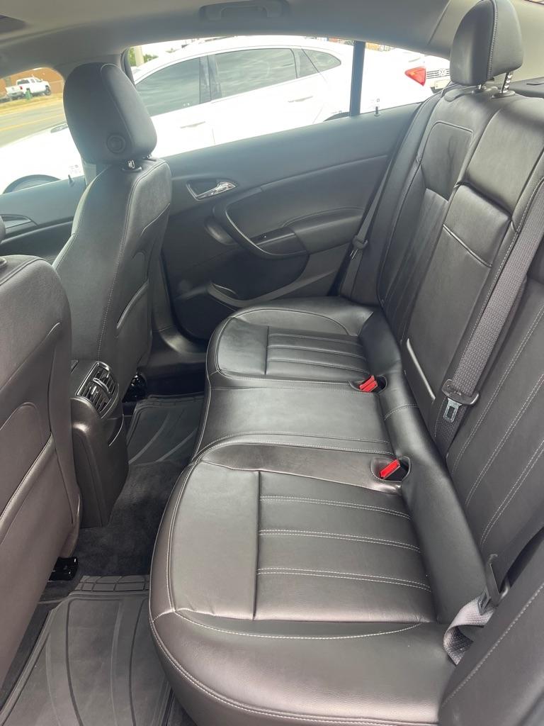 Buick Regal CXL - 2XL 2011