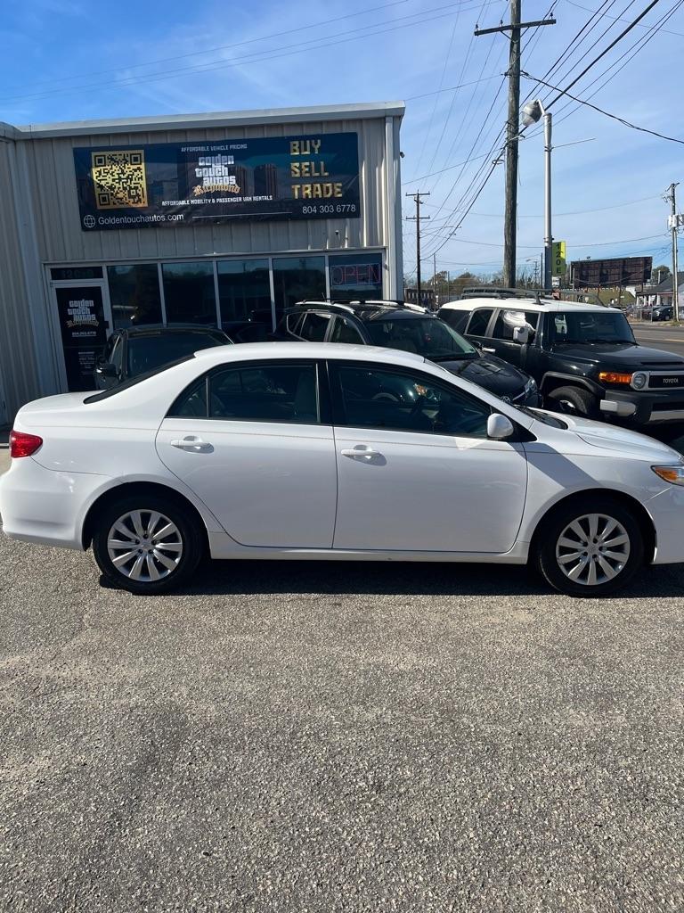Toyota Corolla LE 4-Speed AT 2013