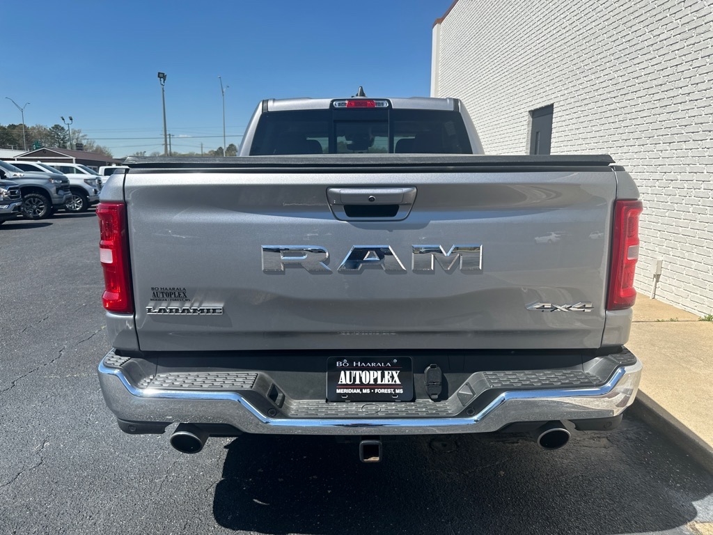 2025 Ram 1500 Laramie photo 4
