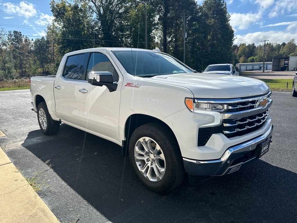 2024 Chevrolet Silverado 1500 LTZ Z71 photo 3