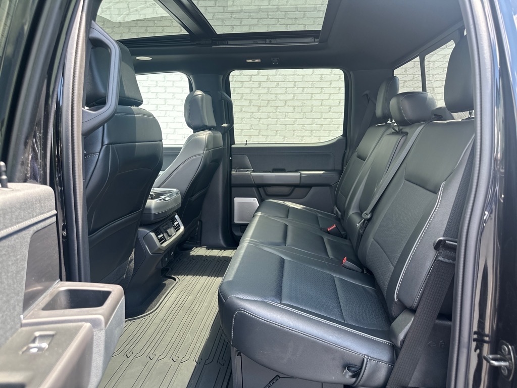 Ford F-150 Lariat 2024