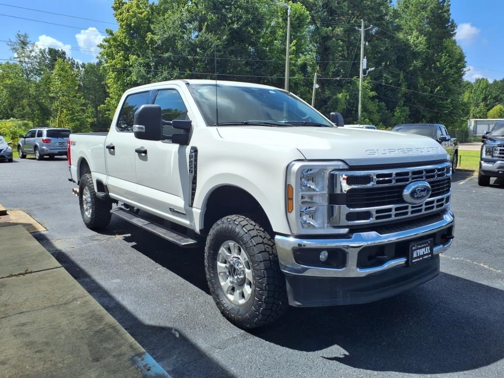 2024 Ford F-250 XLT FX4 photo 3