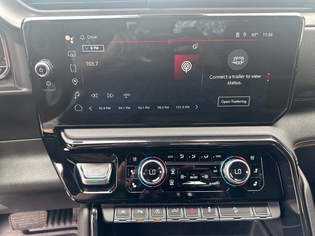 GMC Sierra 1500 AT4 Crew Cab 4WD 2024