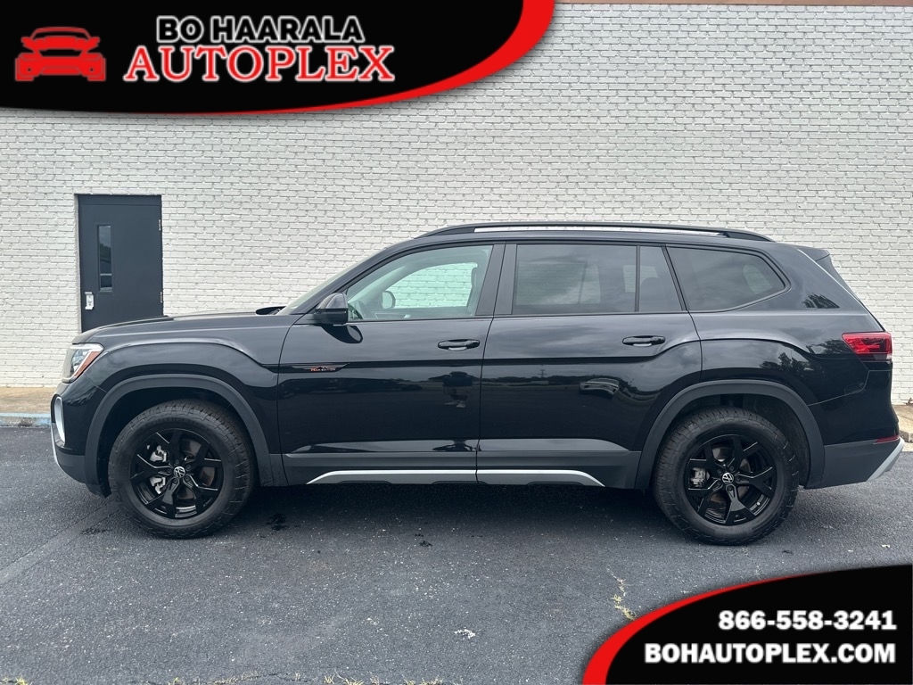 2024 Volkswagen Atlas 2.0T Peak Edition SE w/Technology 4MOTION
