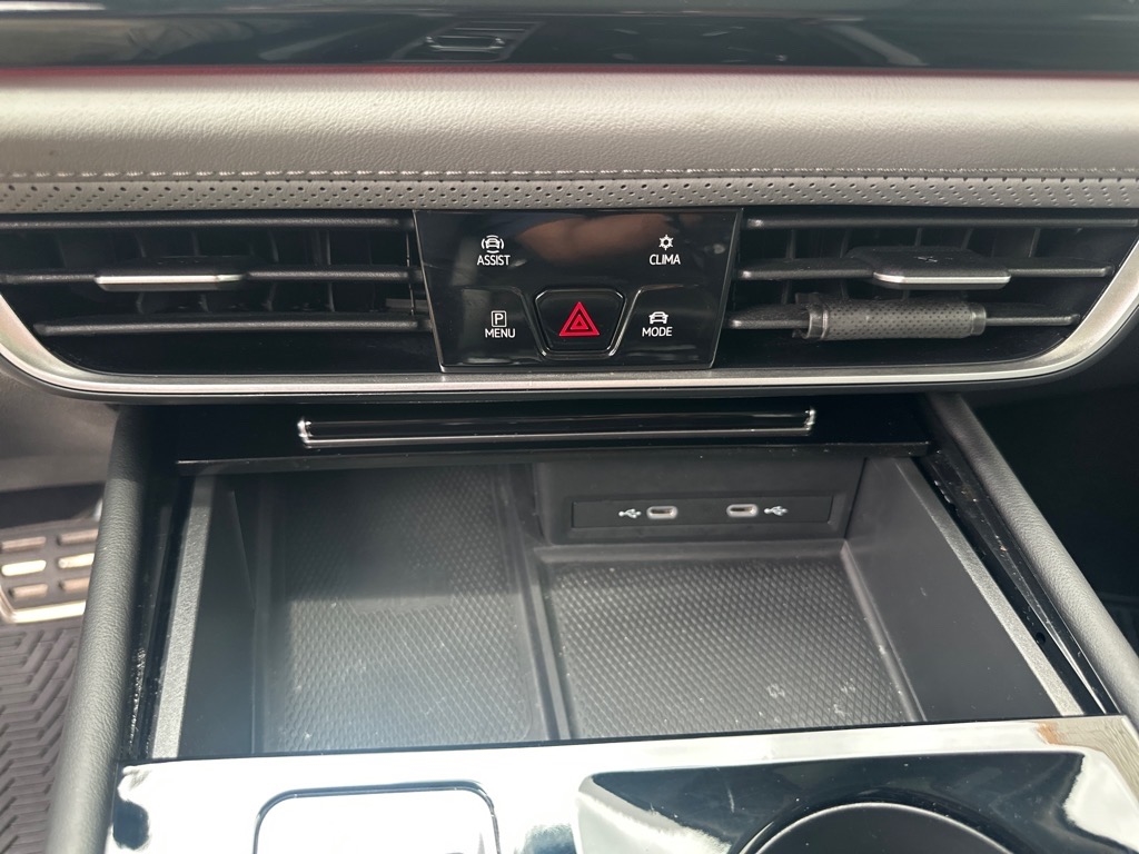 Volkswagen Atlas 2.0T Peak Edition SE w/Technology 4MOTION 2024