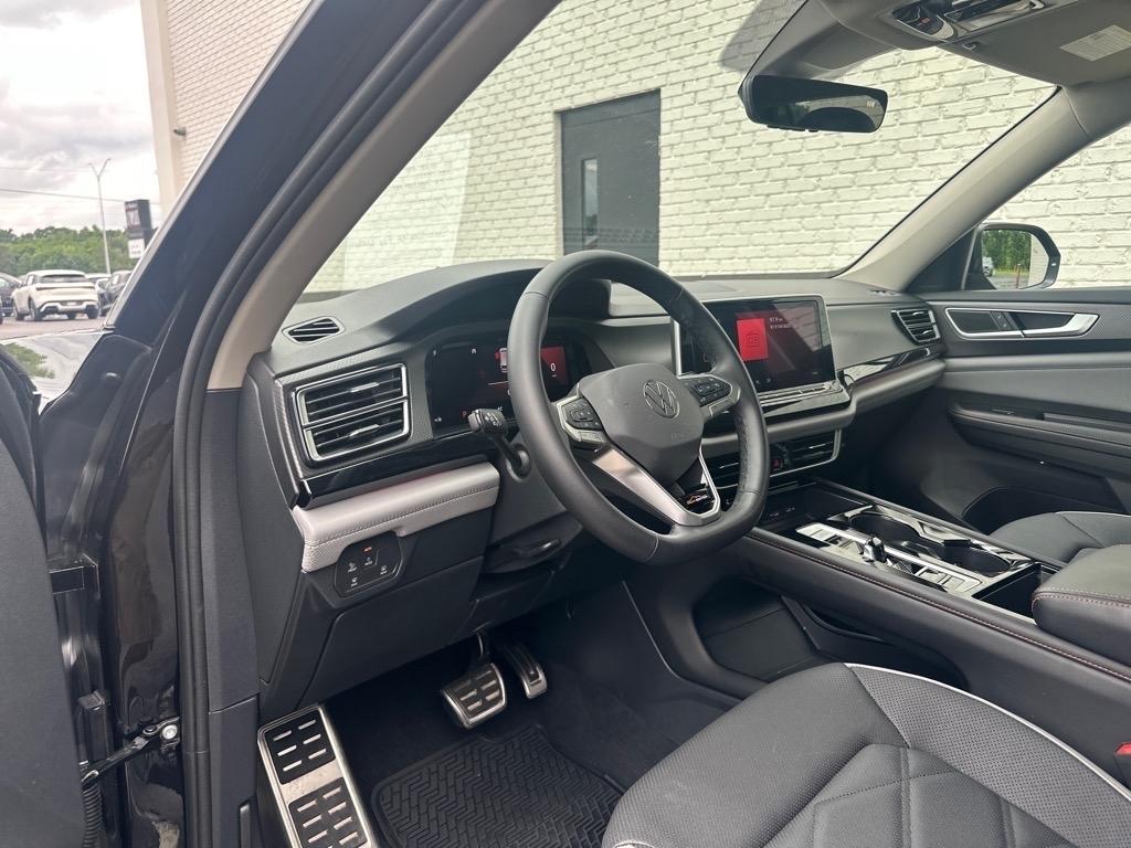 Volkswagen Atlas 2.0T Peak Edition SE w/Technology 4MOTION 2024