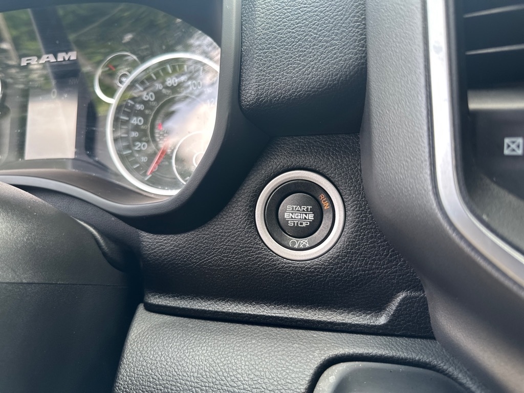 RAM 2500 Big Horn 4WD 2024