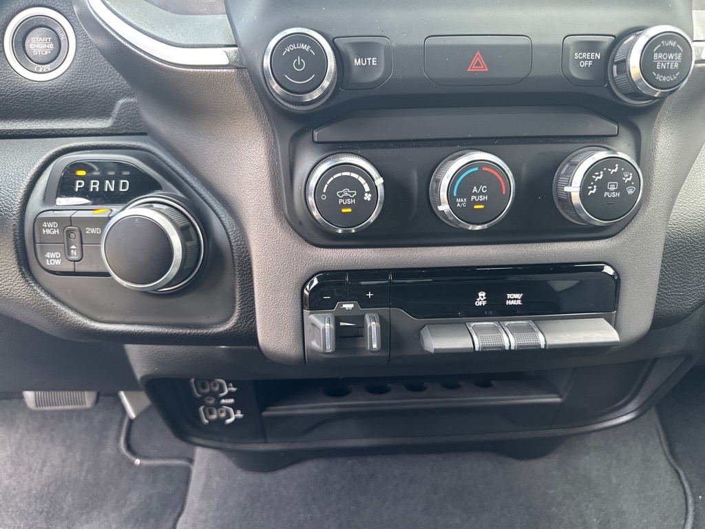 RAM 2500 Big Horn 4WD 2024