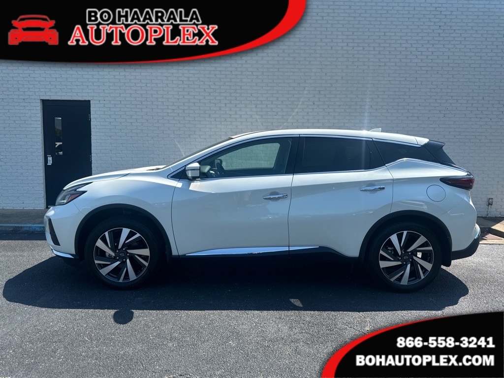 2024 Nissan Murano SL's photo