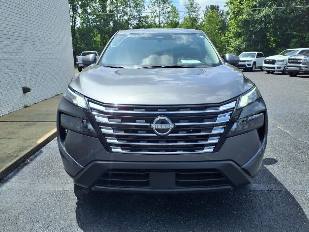 Nissan Rogue SV 2WD 2024