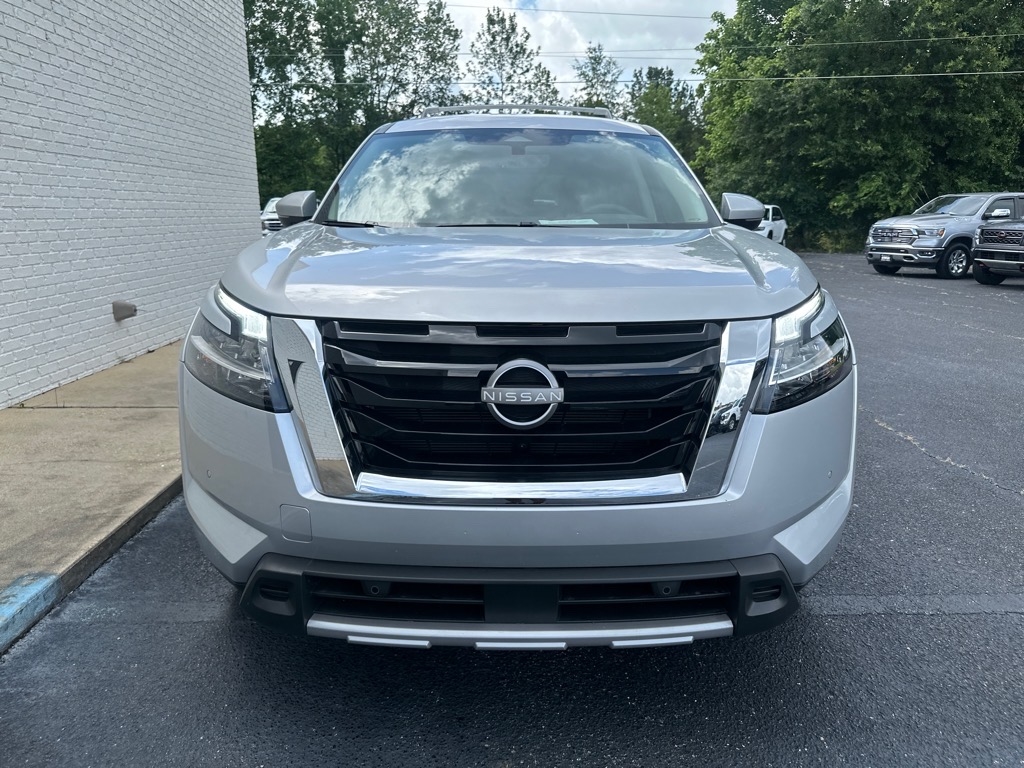Nissan Pathfinder SL 2024