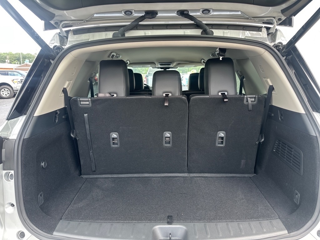 Nissan Pathfinder SL 2024