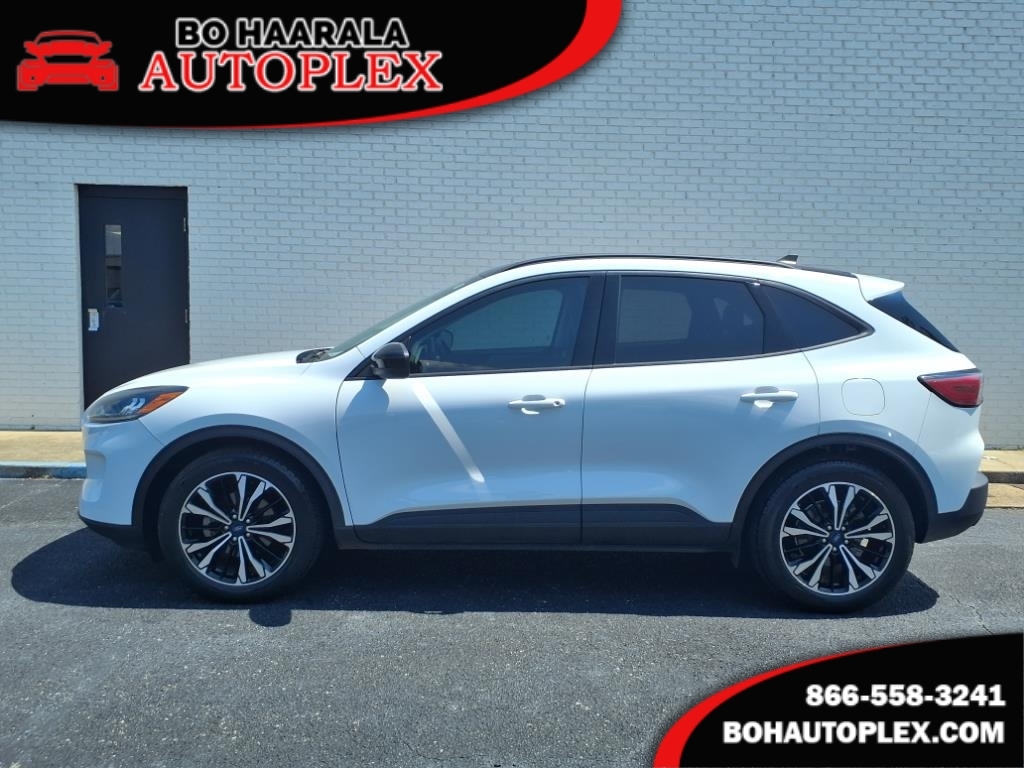 2022 Ford Escape FWD 4dr SE