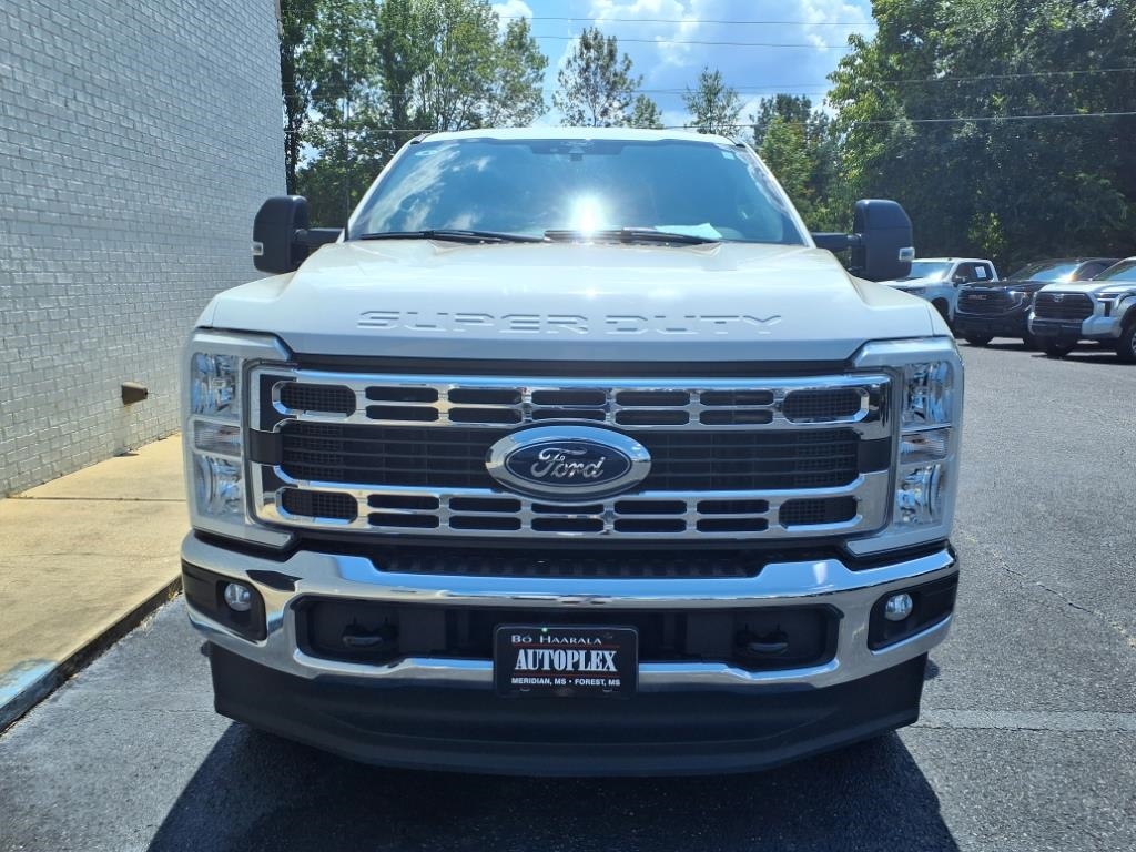 Ford F-250 SD FX4 Crew Cab 4WD 2024