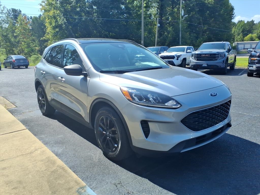 Ford Escape FWD 4dr SE 2022 Ford Escape FWD 4dr SE 2022