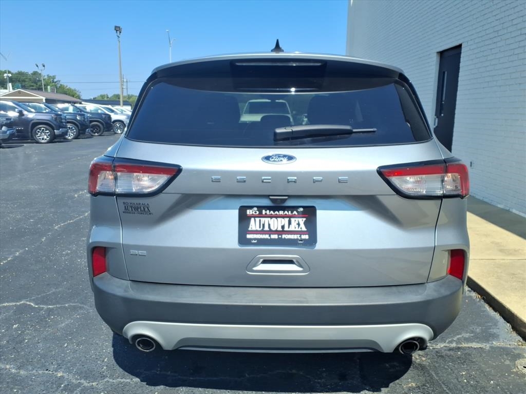 Ford Escape FWD 4dr SE 2022 Ford Escape FWD 4dr SE 2022