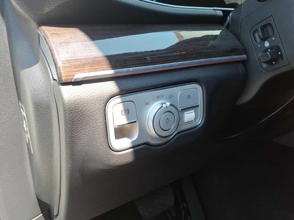 Mercedes-Benz GLE-Class  2024