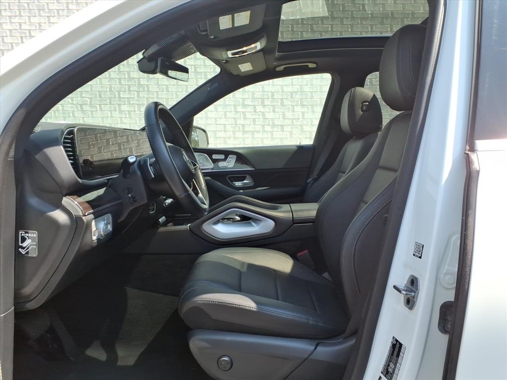 Mercedes-Benz GLE-Class  2024