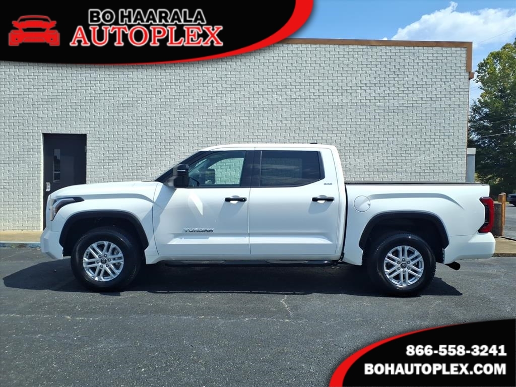 2022 Toyota Tundra SR5 Crew CAB 4WD