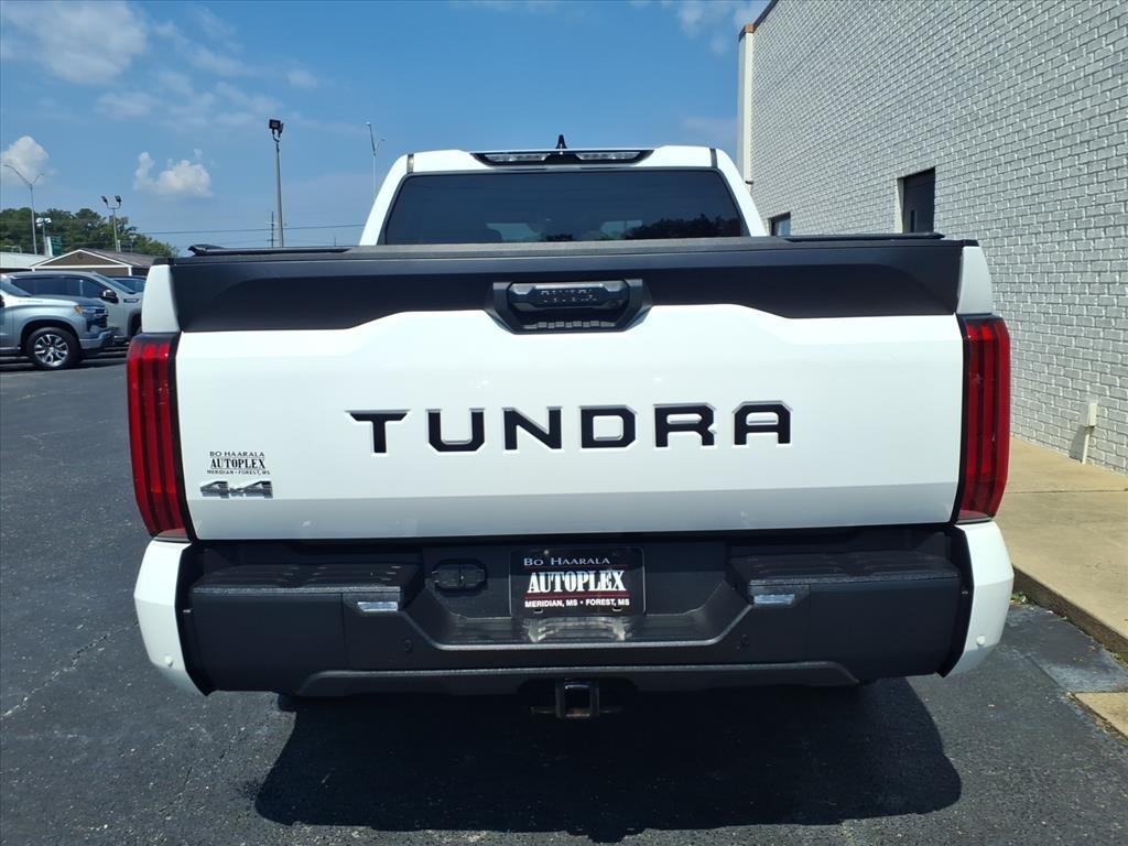 Toyota Tundra  2022