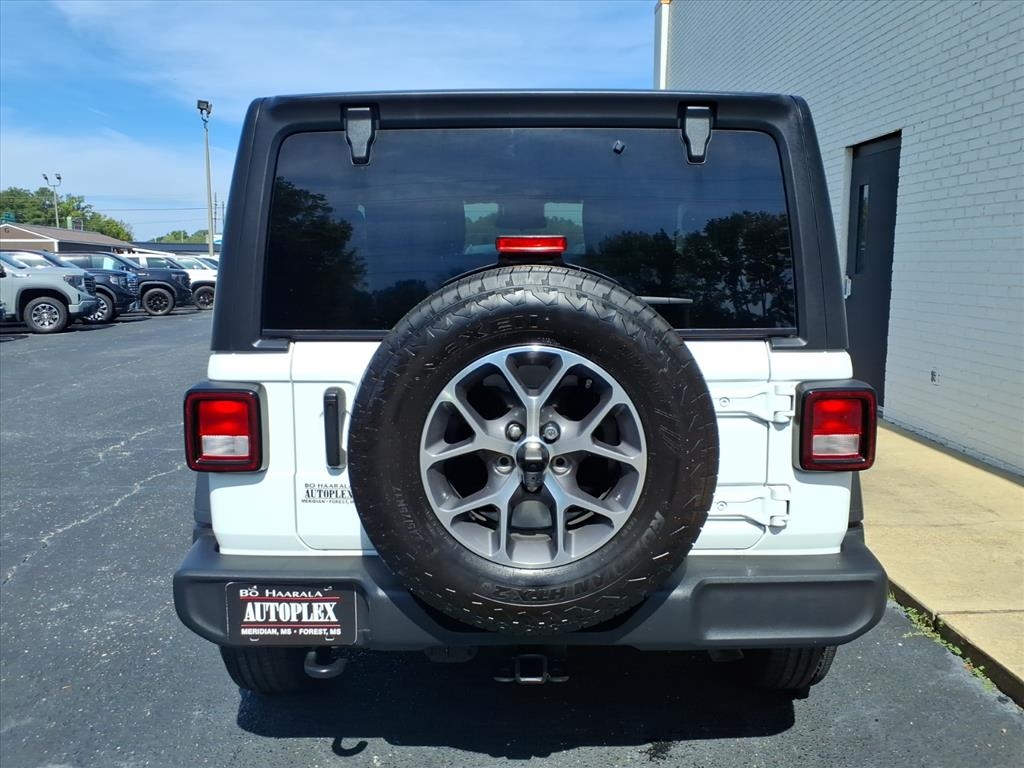 2024 Jeep Wrangler Sport photo 4