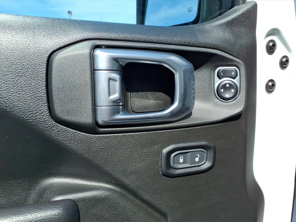 2024 Jeep Wrangler Sport photo 6