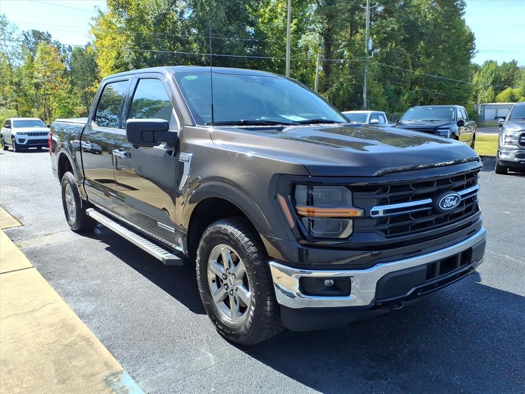 2024 Ford F-150 XLT photo 3