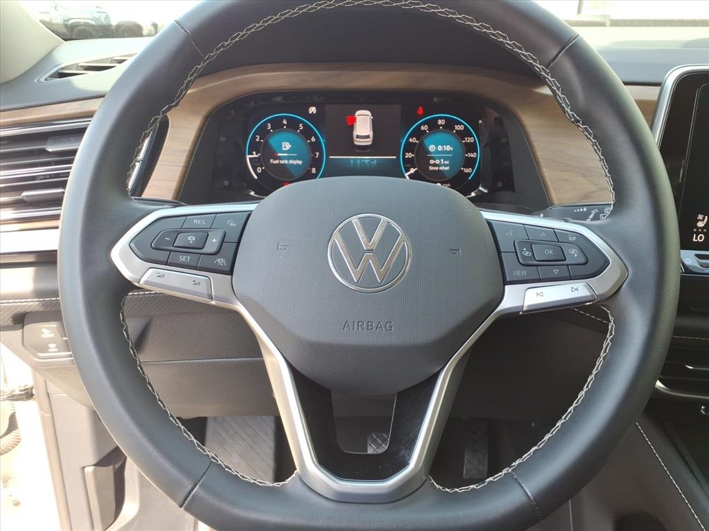 2024 Volkswagen Atlas SE Technology photo 6