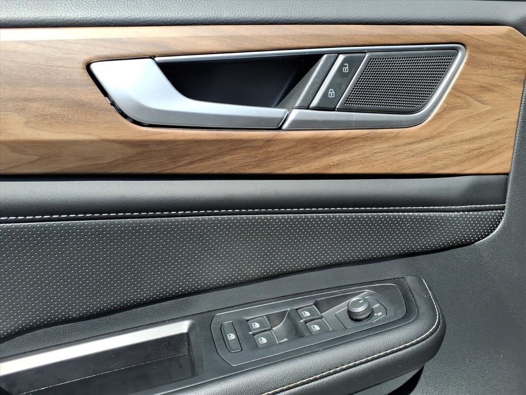 2024 Volkswagen Atlas SE Technology photo 4