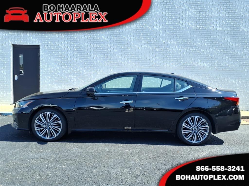 2024 Nissan Altima 2.5 SL FWD